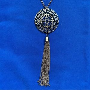 NWOT Long Gold Tassel Necklace